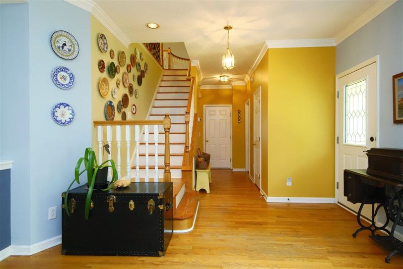 117 Tremont Cir, Chapel Hill, NC 27516