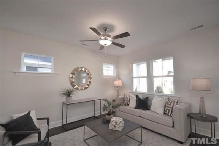 117 Village Walk Dr, Clayton, NC 27527