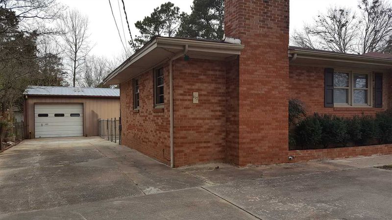 117 Whitley Dr, Smithfield, NC 27577