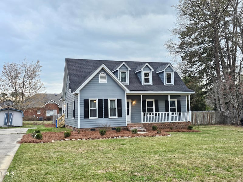 117 Woodcroft Dr, Angier, NC 27501