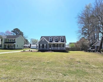117 Woodcroft Dr, Angier, NC 27501