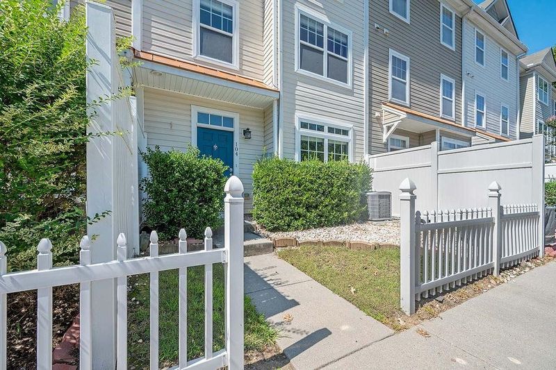11701 Coppergate Dr #104, Raleigh, NC 27614