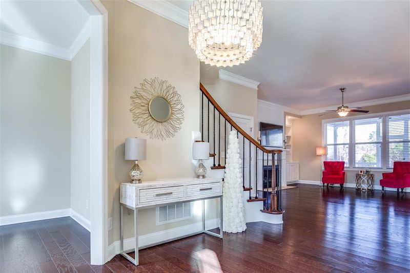 11704 Wake Bluff Dr, Raleigh, NC 27614