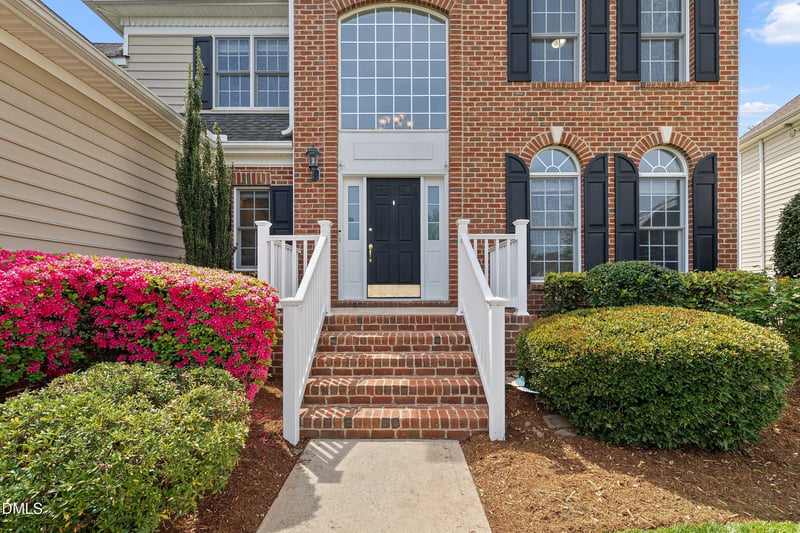 11708 Dellcain Ct, Raleigh, NC 27617