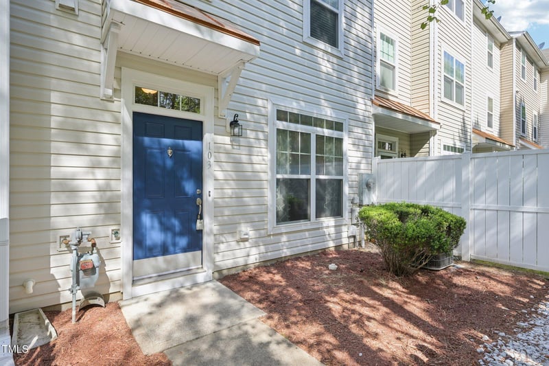 11710 Coppergate Dr #103, Raleigh, NC 27614