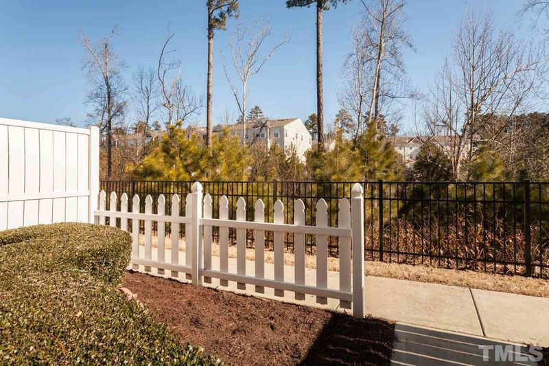 11710 Coppergate Dr #107, Raleigh, NC 27614