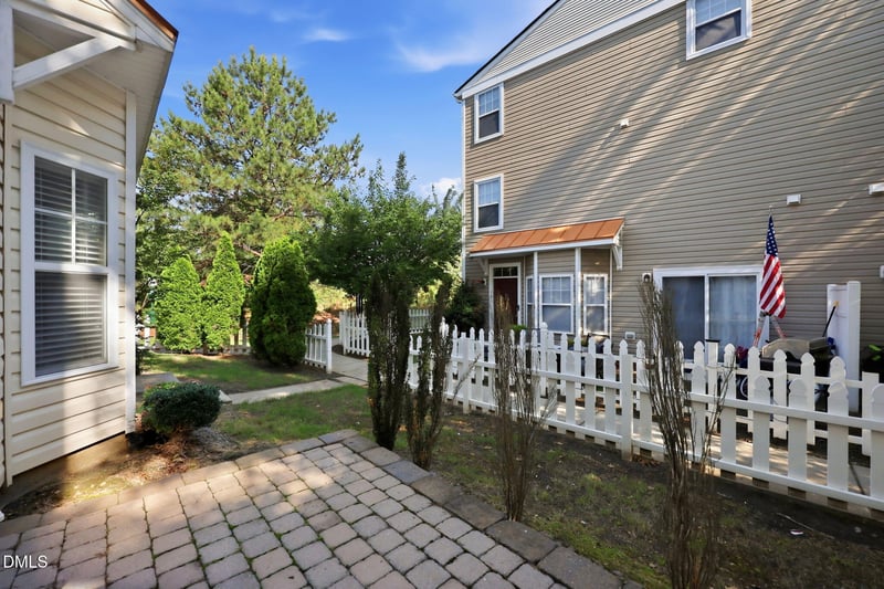 11711 Coppergate Dr #111, Raleigh, NC 27614