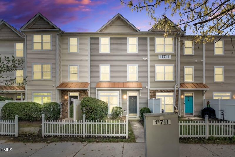 11711 Mezzanine Dr #106, Raleigh, NC 27614