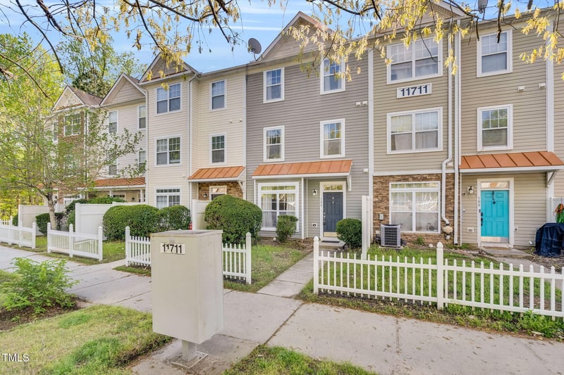 11711 Mezzanine Dr #106, Raleigh, NC 27614