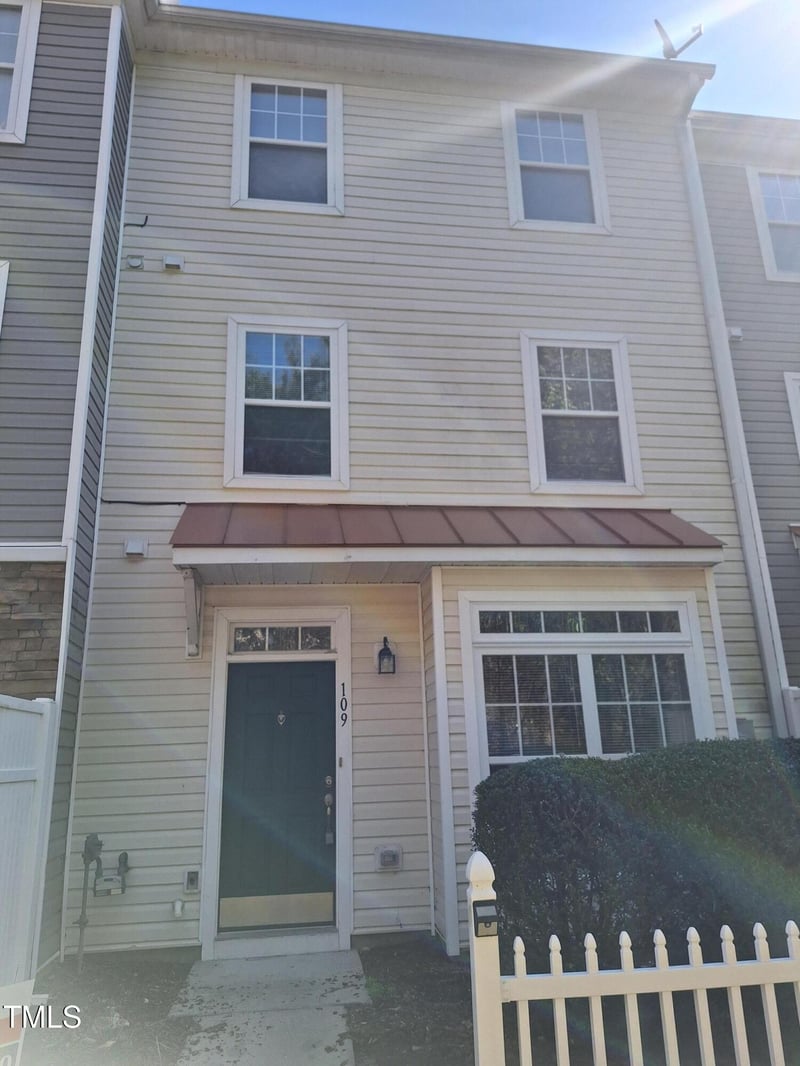 11711 Mezzanine Dr #109, Raleigh, NC 27614