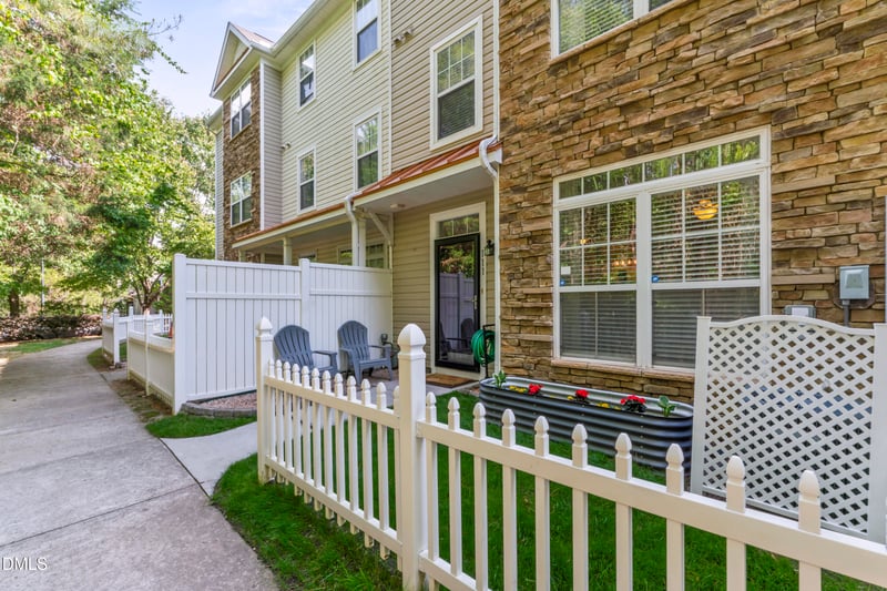 11731 Mezzanine Dr #111, Raleigh, NC 27614