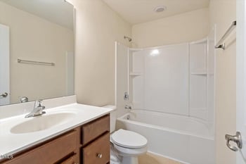1175 Contessa Dr, Cary, NC 27513