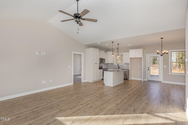 1175 Micro Rd, Selma, NC 27576
