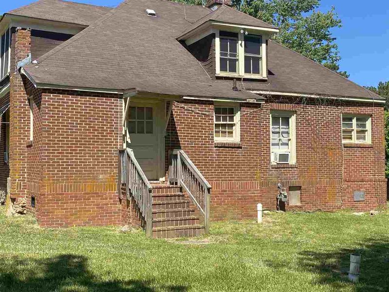 1177 Hurdle Mills Rd, Roxboro, NC 27573