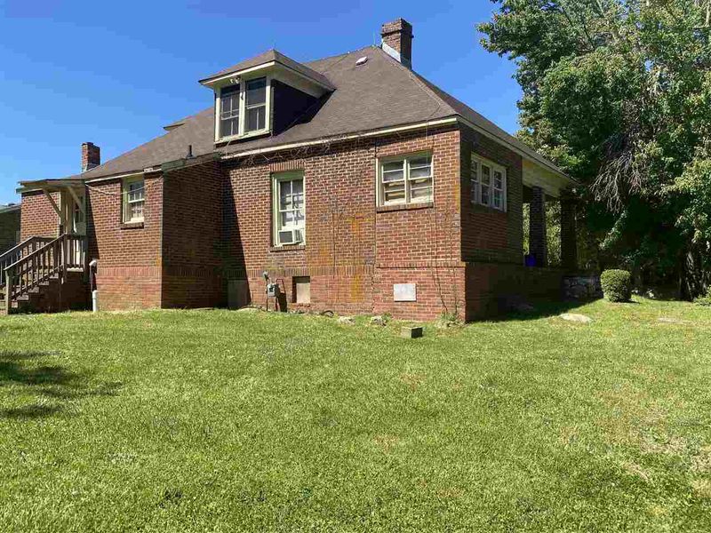 1177 Hurdle Mills Rd, Roxboro, NC 27573