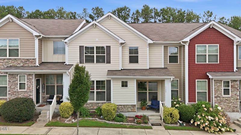 1177 Treetop Meadow Ln, Wake Forest, NC 27587