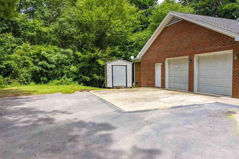 1178 Zion Church Rd, Sanford, NC 27331