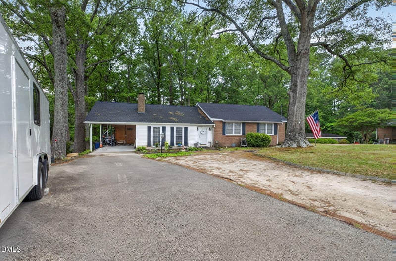 118 Castle Cir, Smithfield, NC 27577