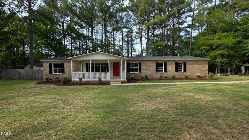 118 Cherry Berry Ln, Sanford, NC 27332
