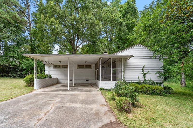 118 Clarendon Crescent, Raleigh, NC 27610