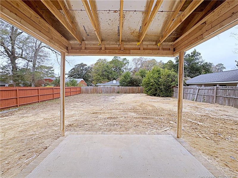 118 Ellington St, Fayetteville, NC 28305