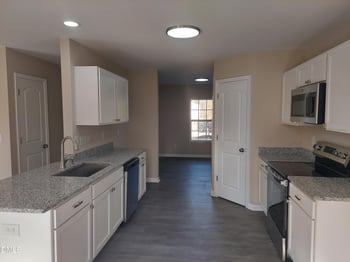 118 Fawnbrook Dr, Four Oaks, NC 27524