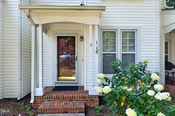 118 Greenmont Ln, Cary, NC 27511