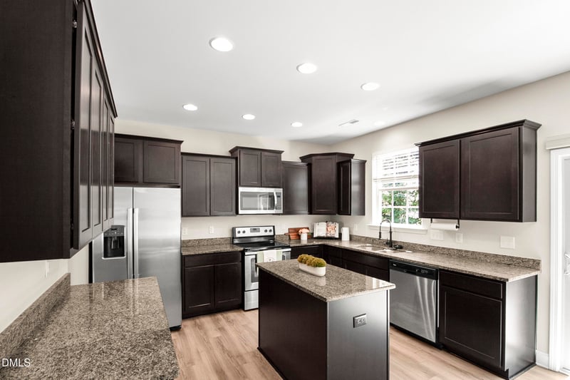 118 Hemlock Green Ln, Clayton, NC 27527