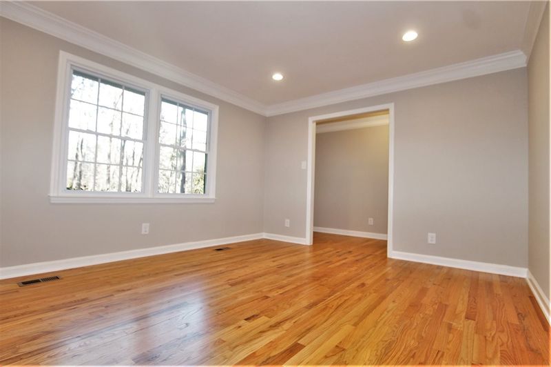 118 Landsbury Dr, Durham, NC 27707