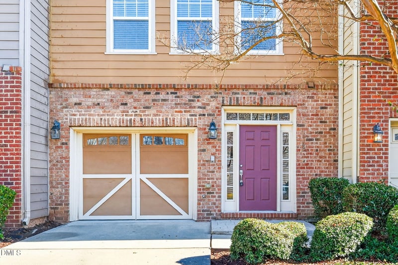 118 Linden Park Ln, Cary, NC 27519