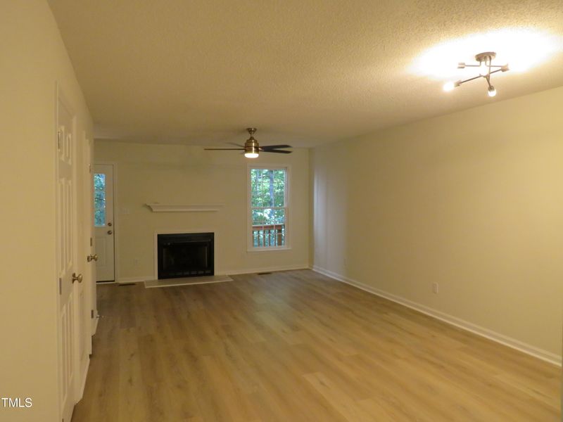118 Luxon Pl, Cary, NC 27513