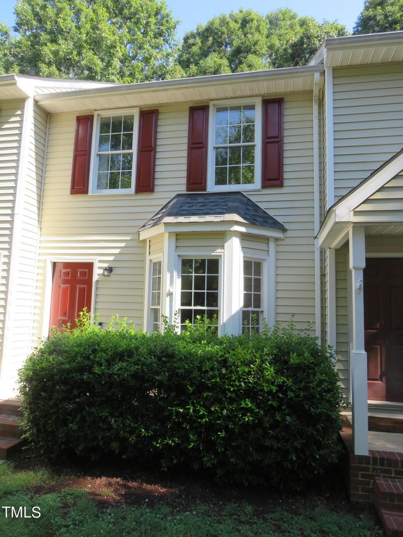 118 Luxon Pl, Cary, NC 27513