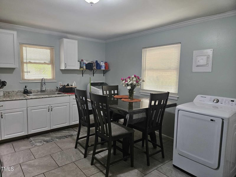 118 Lynn Rd, Durham, NC 27703