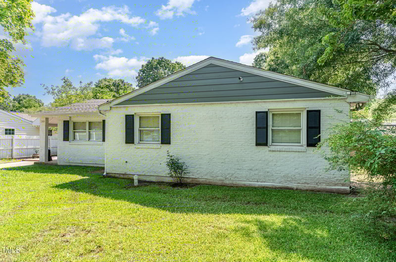 118 Lynn Rd, Durham, NC 27703