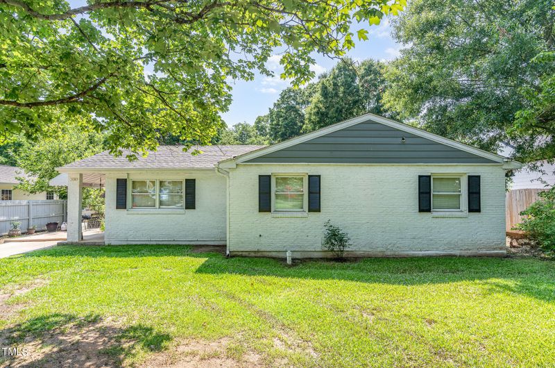 118 Lynn Rd, Durham, NC 27703