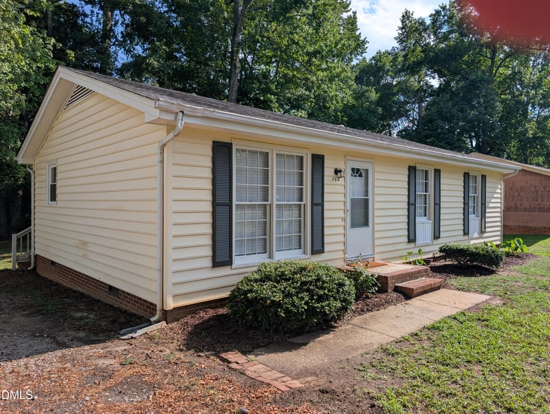 118 Mciver St, Zebulon, NC 27597