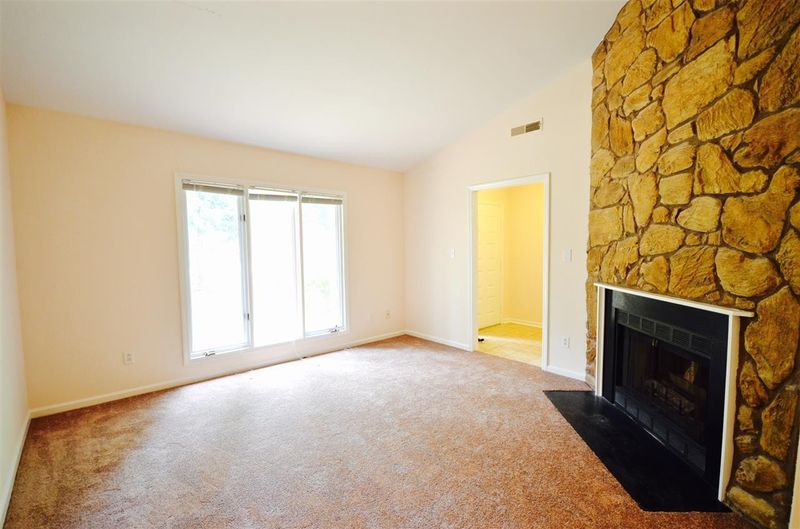 118 Mossbark Ln, Chapel Hill, NC 27514