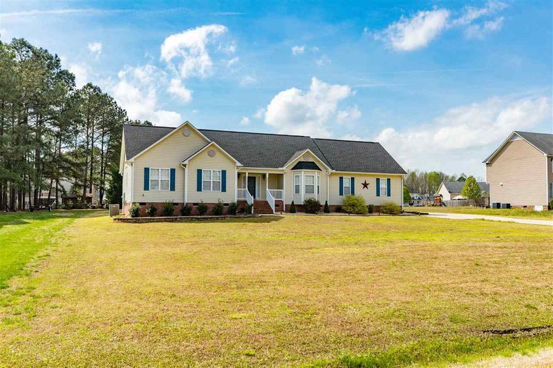 118 Nicolet Ln, Smithfield, NC 27577