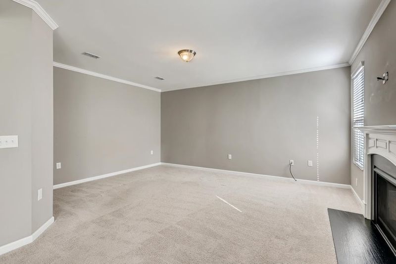 118 Putters Ct, Durham, NC 27703