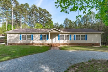 118 Red Holly Dr, Sanford, NC 27330