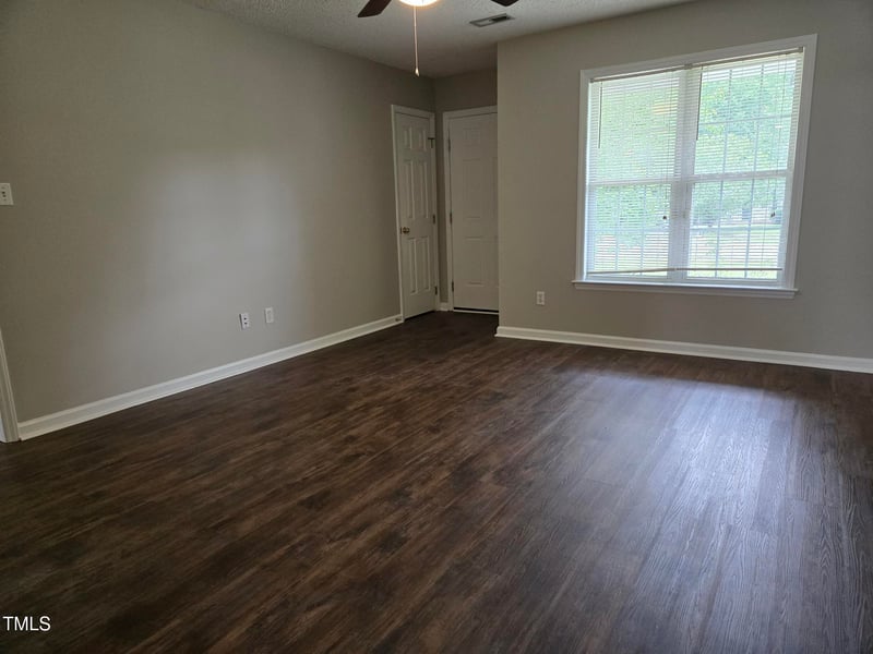 118 Ses Dr, Clayton, NC 27520