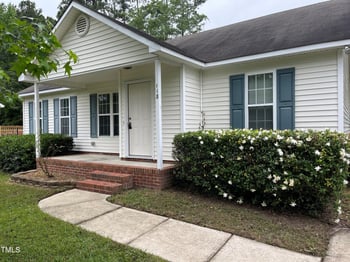118 Ses Dr, Clayton, NC 27520