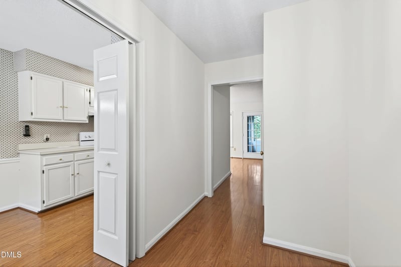118 Shady Meadow Cir, Cary, NC 27513