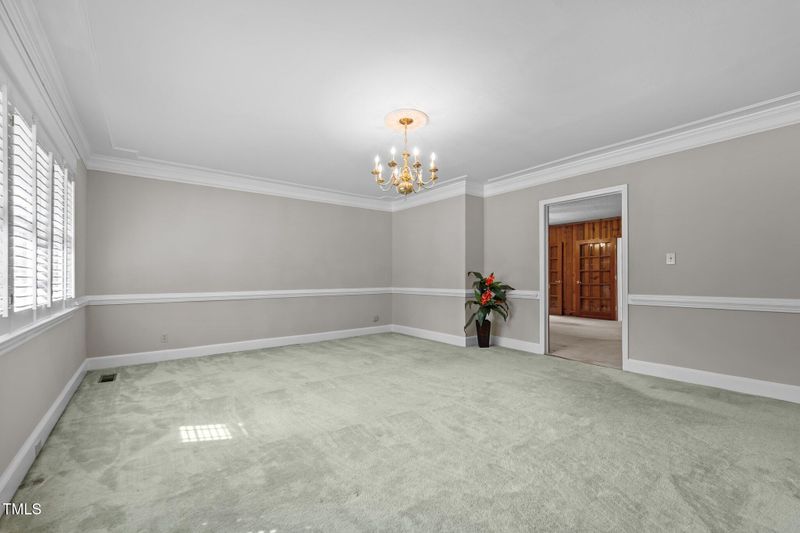 118 Shannon Dr, Burlington, NC 27215
