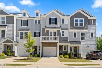 118 Sugar Run Dr, Fuquay Varina, NC 27526