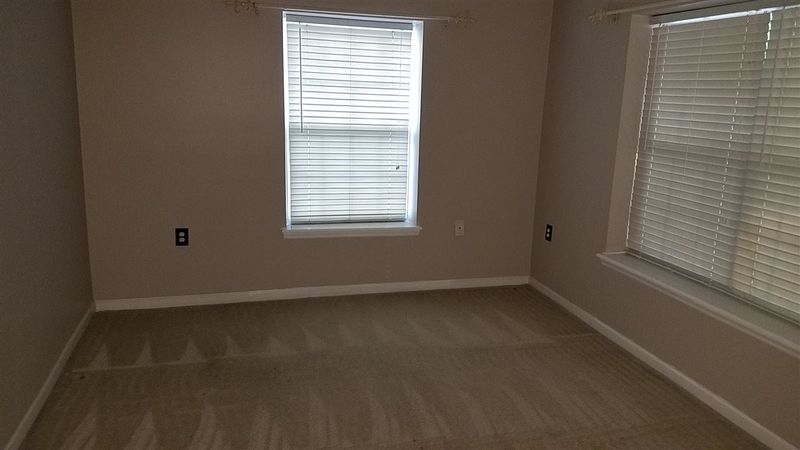 118 E Vernon Ave, Wake Forest, NC 27587