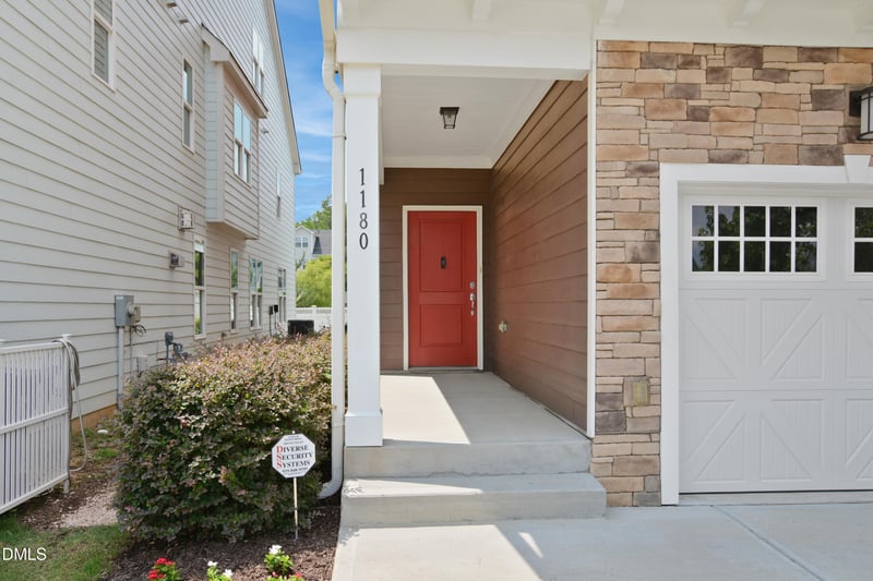 1180 Brown Velvet Ln, Apex, NC 27523