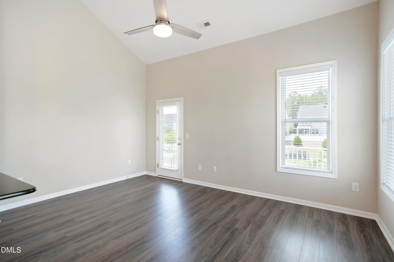 1180 Brown Velvet Ln, Apex, NC 27523