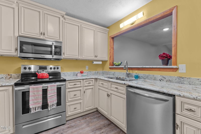 1180 Wrenwood Ct, Fayetteville, NC 28303