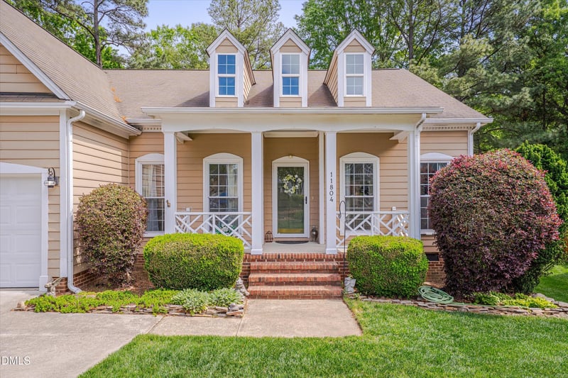 11804 Fairlie Pl, Raleigh, NC 27613
